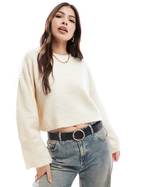ASOS DESIGN - Trui met ronde hals en wijde manchetten in crème - view 1