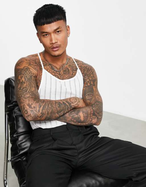 ASOS DESIGN - Tætsiddende cropped top med krydsryg i hvid