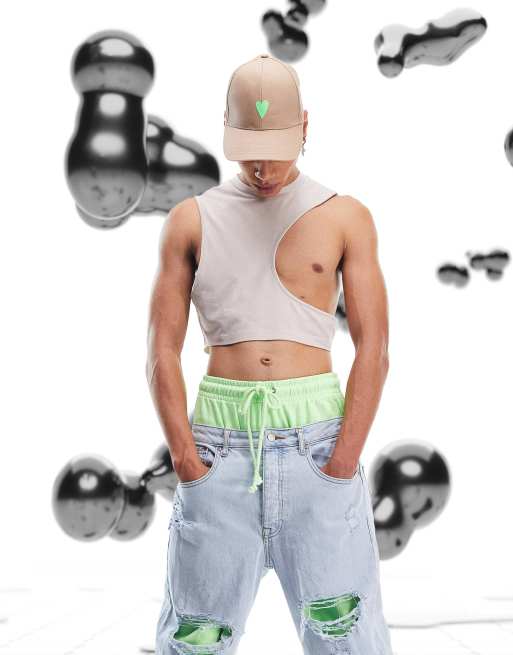ASOS DESIGN - Tætsiddende cropped top med udskæring i siden og høj hals i grå