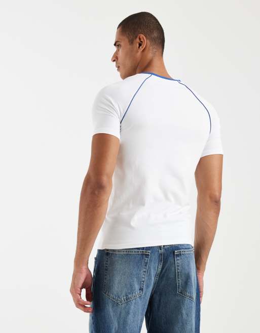 ASOS DESIGN - Tætsiddende hvid T-shirt med 'Italia'-print, 5 af 5