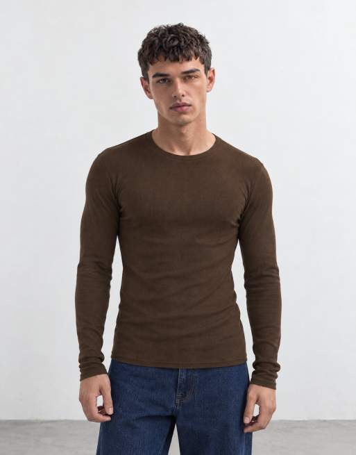 ASOS DESIGN tætsiddende langærmet T-shirt i brun rib, 8 af 10