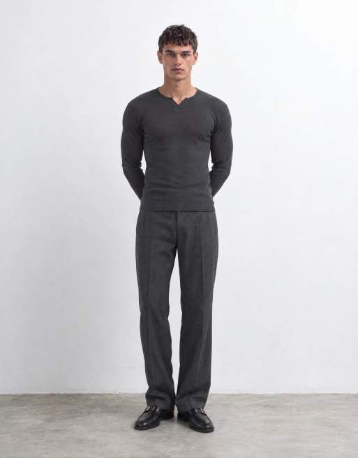 ASOS DESIGN tætsiddende langærmet T-shirt med hakudskæring i kulgrå rib, 6 af 9