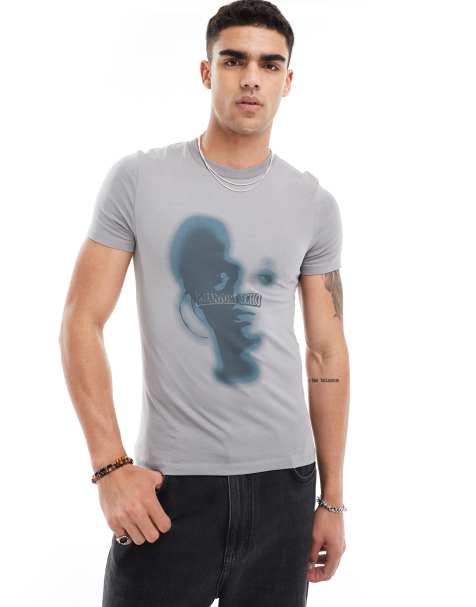 ASOS DESIGN - Tætsiddende T-shirt med grunge-print foran i vasket grå - view 1