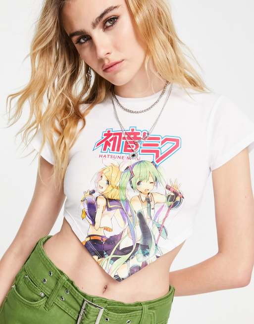 ASOS DESIGN - Tætsiddende T-shirt med licenseret Hatsune Miku-grafik og tørklædekant