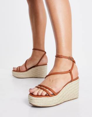 ASOS DESIGN Tulip tubular flatform sandals in tan-Brown