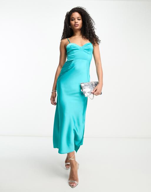 ASOS DESIGN – Turkos midiklänning med kupor av satin