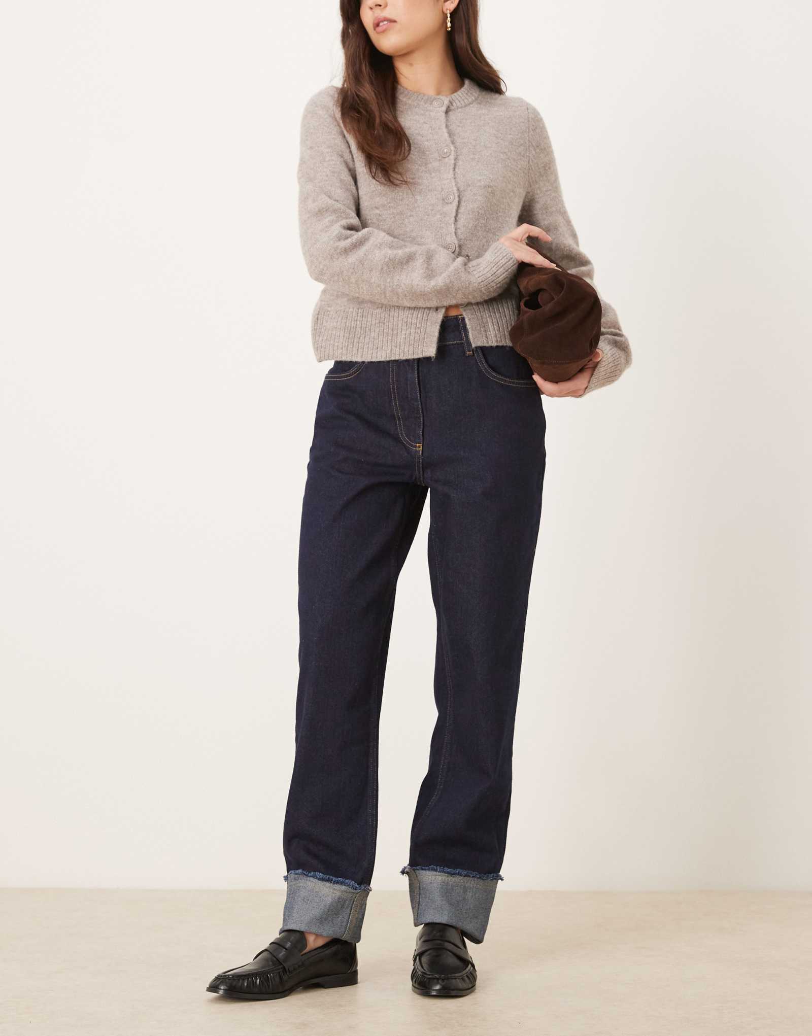 ДИЗАЙНЕРСКИЕ джинсы ASOS для папы с отложным воротником и потертыми манжетами цвета индиго