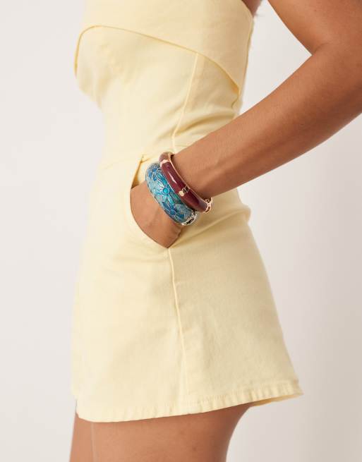 ASOS DESIGN - Tuta corta in denim a fascia color latticello con risvolto, 3 di 4