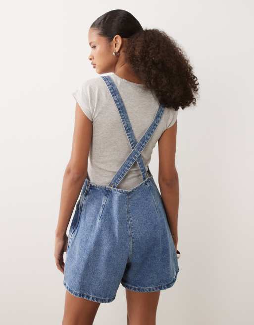 ASOS DESIGN - Tuta corta in denim lavaggio medio chiaro con scollo rotondo e incrocio sul retro, 4 di 4