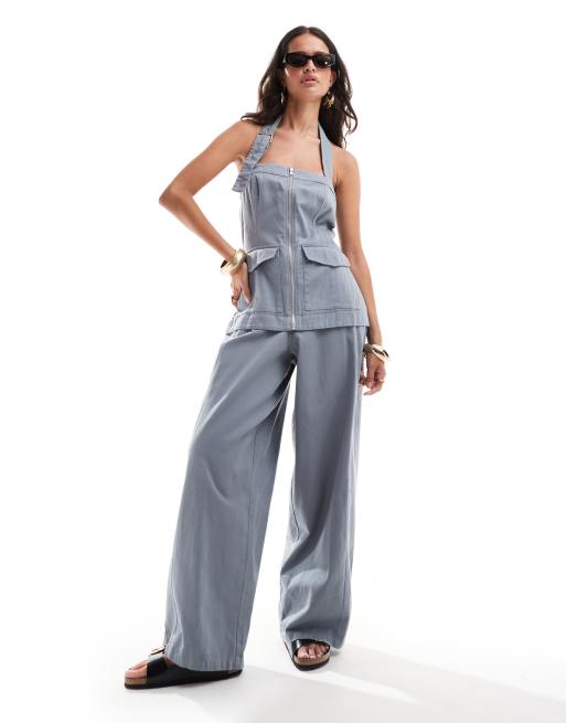 ASOS DESIGN Tuta jumpsuit allacciata al collo multitasche grigia in twill ASOS