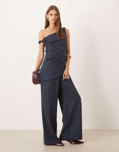 ASOS DESIGN - Tuta jumpsuit blu navy gessata monospalla con spallina attorcigliata - view 1