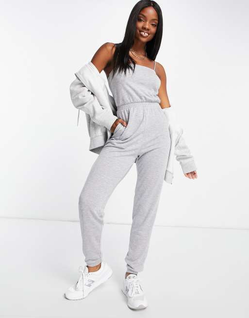 ASOS DESIGN - Tuta jumpsuit con joggers e spalline sottili, colore grigio