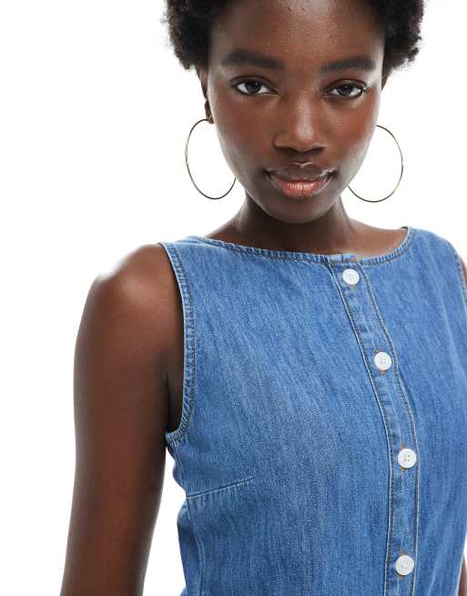 ASOS DESIGN - Tuta jumpsuit con scollo a barchetta in denim blu medio, 3 di 4