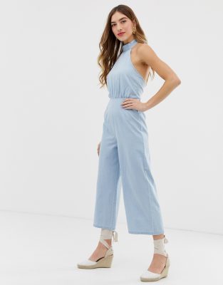 ASOS DESIGN - Tuta jumpsuit di jeans allacciata al collo con fondo ampio blu lavaggio chiaro
