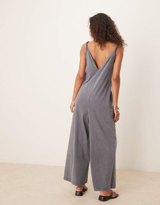 ASOS DESIGN - Tuta jumpsuit grigio slavato con spalline attorcigliate, 3 di 4