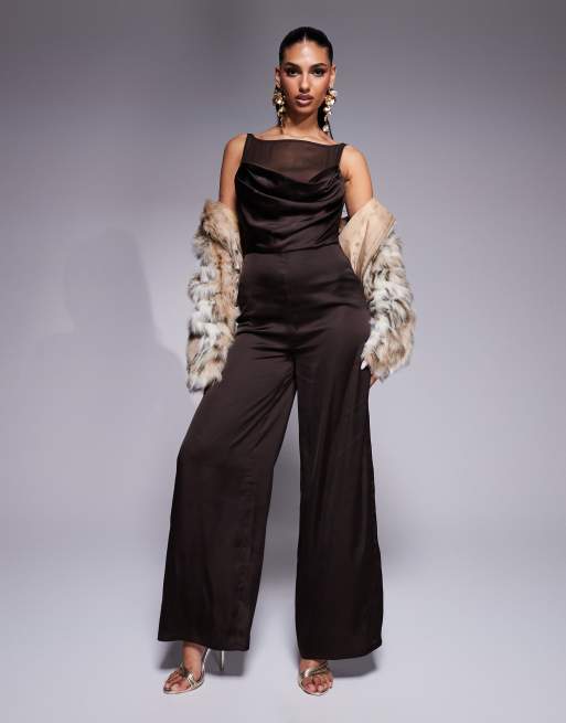 ASOS DESIGN - Tuta jumpsuit in raso color marrone cioccolato con scollo ad anello, strato inferiore trasparente e fibbia sul retro