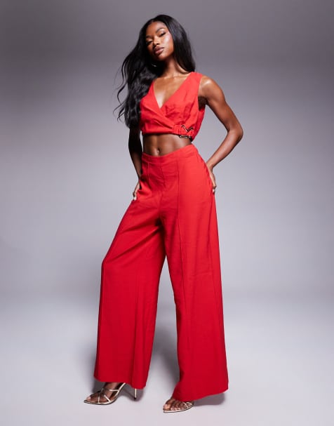 ASOS DESIGN - Tuta jumpsuit rossa con parte anteriore a portafoglio, cut-out e fibbia - view 1