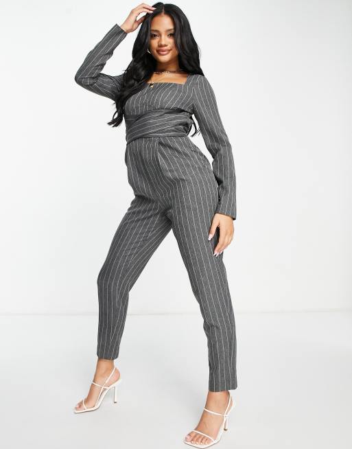 ASOS DESIGN - Tuta jumpsuit sartoriale con pinces e maniche con spacco, colore grigio gessato, 4 di 4
