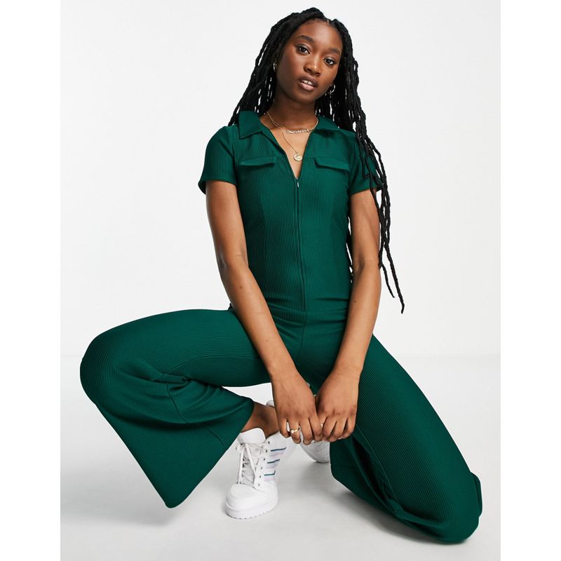 DESIGN - Tuta jumpsuit verde con zip sul davanti e colletto stile anni '70 