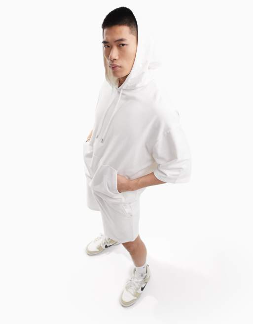 ASOS DESIGN - Tuta sportiva bianco tenue con felpa a maniche corte oversize con cappuccio e pantaloncini slim 