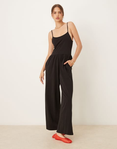 ASOS DESIGN - Tute jumpsuit a fondo ampio nera con tasche e spalline sottili - view 1