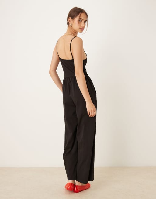 ASOS DESIGN - Tute jumpsuit a fondo ampio nera con tasche e spalline sottili, 3 di 4