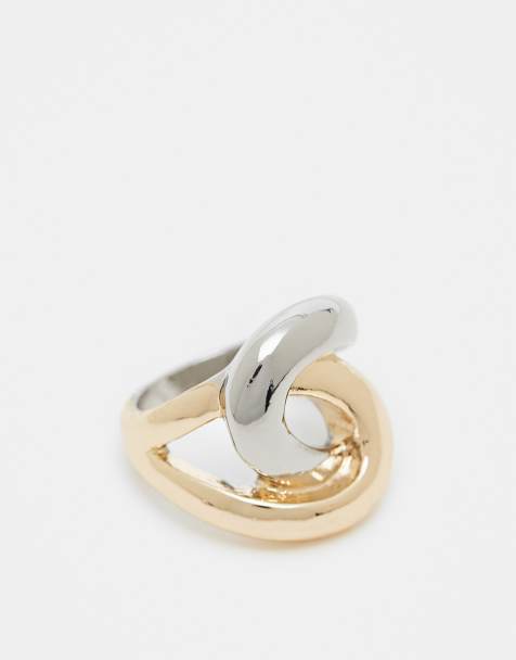 ASOS DESIGN - Tweekleurige ring met in elkaar grijpend ontwerp in zilver- en goudkleur - view 1
