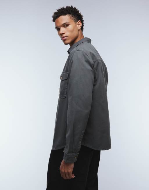 ASOS DESIGN – Twill-Hemdjacke in verwaschenem Schwarz mit Aufnäher, 3 von 5