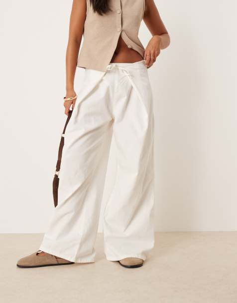 ASOS DESIGN – Twill-Hose in Knochenweiß mit Umschlag-Bund und Bindedetail vorn - view 1