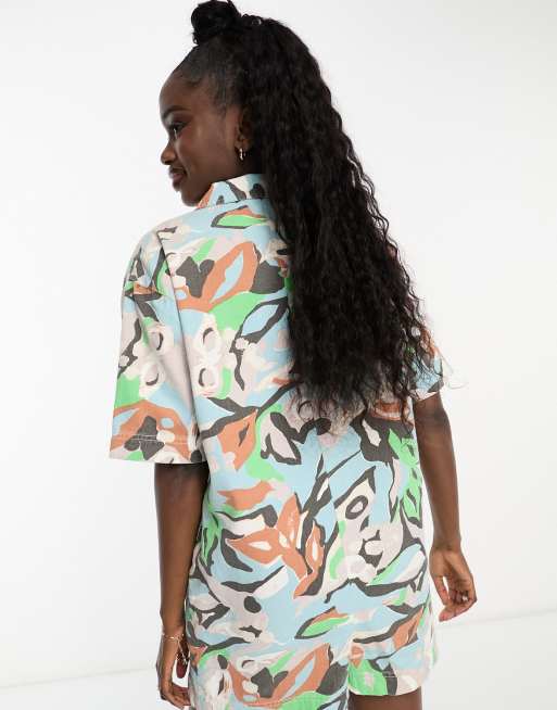 ASOS DESIGN twill oversized romper playsuit in abstract print, 3 of 4