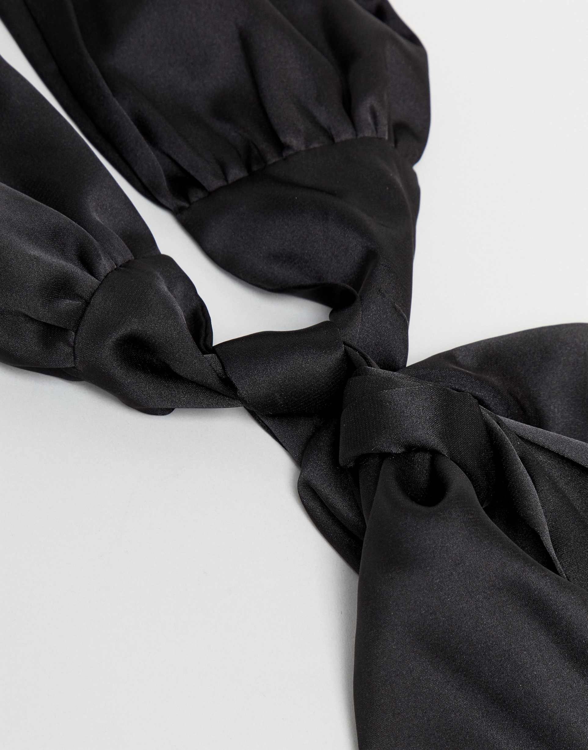 шарф черный. траурный платок. бандана ( косынка ) vt трикотажная черная (1410988) (безразмерная). шарфы хб женские черные. черный шелковый шарф.