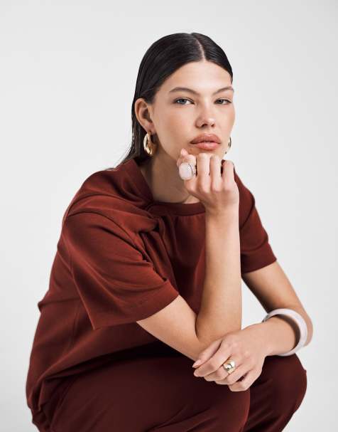 ASOS DESIGN twist shoulder t-shirt in dark cherry - view 2