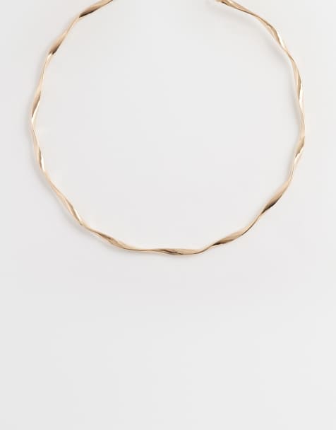ASOS DESIGN twisted torque choker in gold tone - view 1