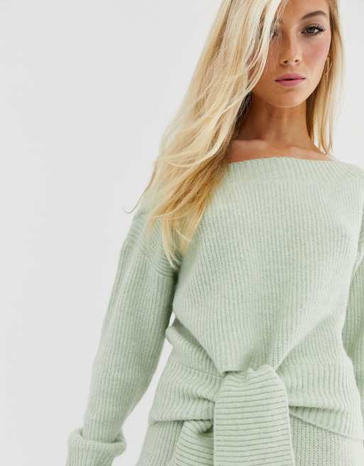 White fluffy off outlet the shoulder jumper