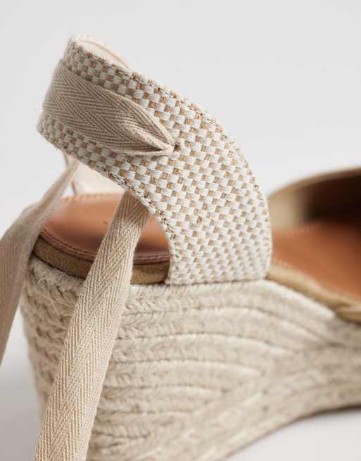 ASOS DESIGN - Tyra - Chaussures larges compensées à bout fermé - Sable, 4 de 4