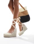 [ASOS DESIGN] ASOS DESIGN Tyra closed toe wedges in natural linen-Neutral 41 NATURAL