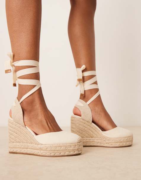 ASOS DESIGN – Tyra – Koturny w naturalnym lnianym kolorze z odznaczonymi noskami - view 1