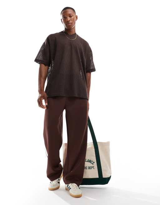 ASOS DESIGN – Übergroßes T-Shirt aus durchbrochenem Stoff in Braun mit V-Ausschnitt, 2 von 4
