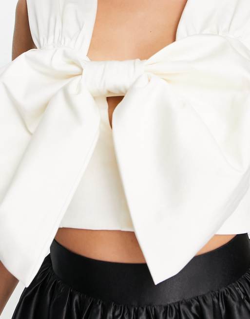 ASOS DESIGN - Uitgaan - Top met strik aan de voorkant in crème, 3 van 4