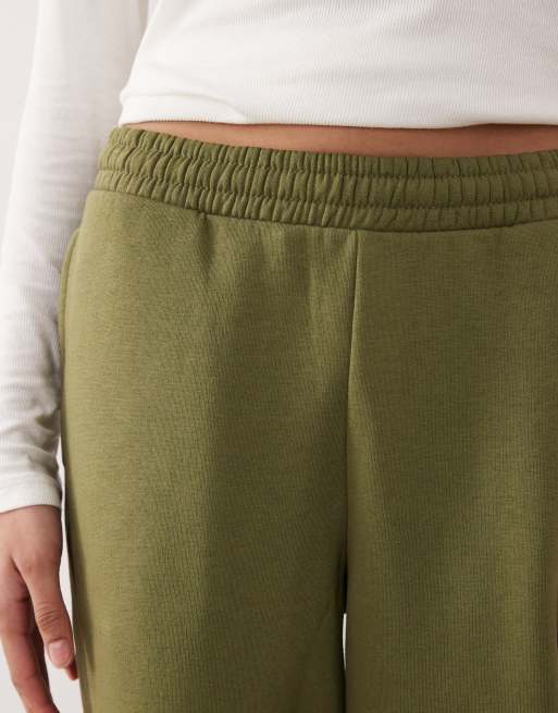 ASOS DESIGN ultimate cuffed brushback trackies in khaki, 4 of 5