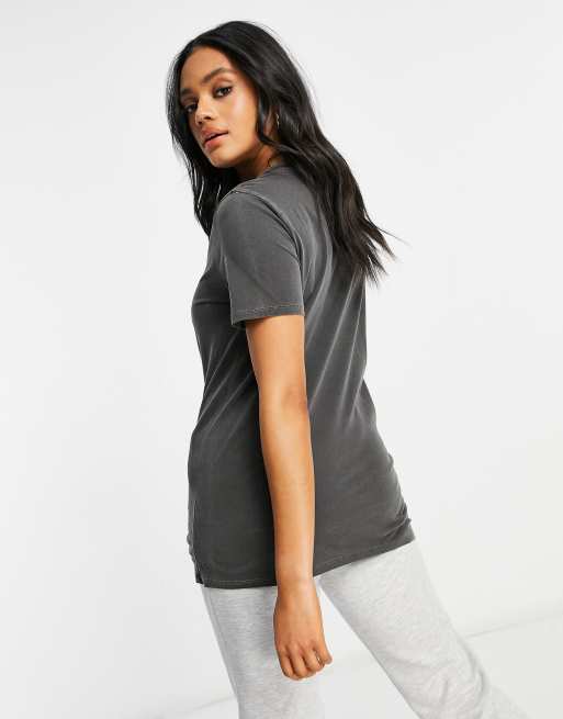 ASOS DESIGN – Ultimate – Mörkgrå t-shirt med rund halsringning och tvättad finish, 2 av 4