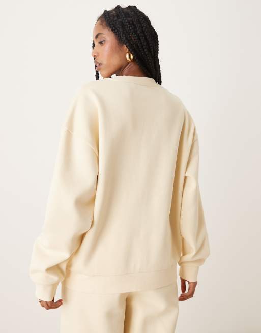 ASOS DESIGN – Ultimate – Oversize-Sweatshirt in Buttermilchgelb mit weicher Innenseite, 3 von 4