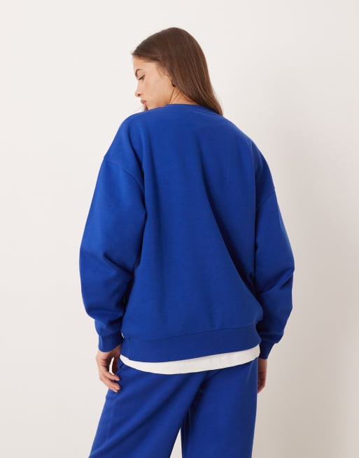 ASOS DESIGN – Ultimate – Oversize-Sweatshirt in kräftigem Blau mit weicher Innenseite, 3 von 4