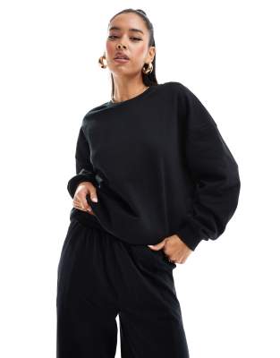 ASOS DESIGN - Ultimate - Oversize-Sweatshirt in Schwarz