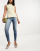 Thumbnail 2 von 5