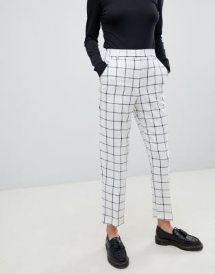 monochrome cigarette trousers