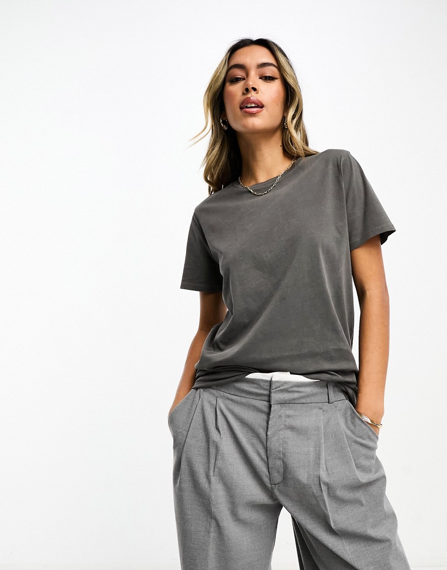Asos Design Ultimate T-shirt With Crew Neck In Washed Charcoal-gray