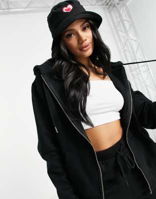 black zip up hoodie womens