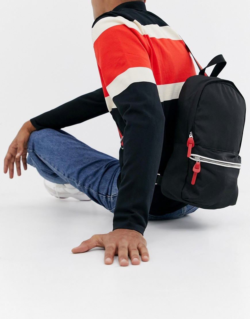 Asos Design – Umhänge-Rucksack In  Mit Roten Details Schwarz No Size