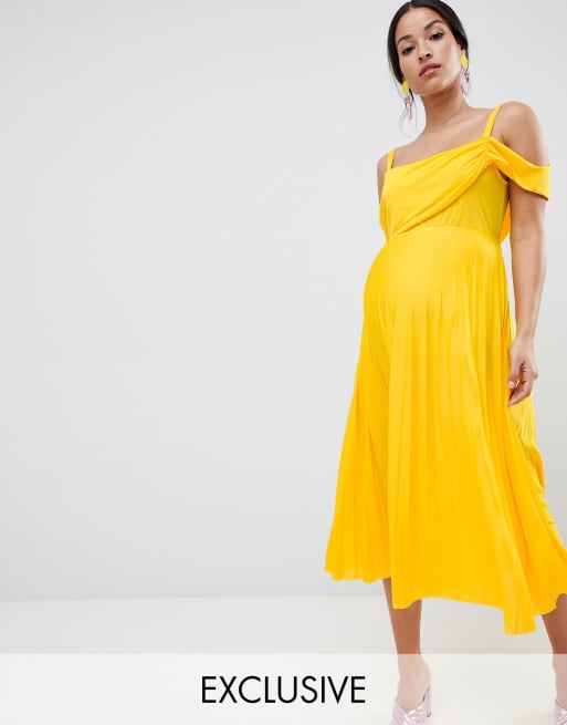 ASOS DESIGN – Umstandsmode – Midi-Faltenkleid mit Ärmelverzierung